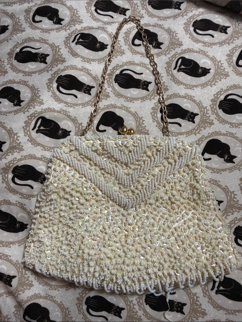 Vtg 1950s/60s Hand Made in Hong Kong Beaded Sequin Evening Bag Kiss Lock Purse